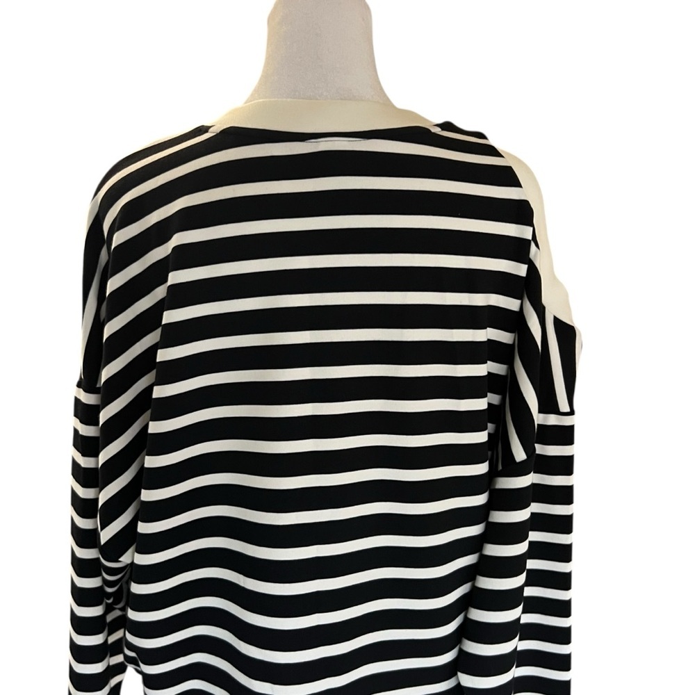 Spanx AirEssentials Cold shoulder Top Sz M - Picture 7 of 8